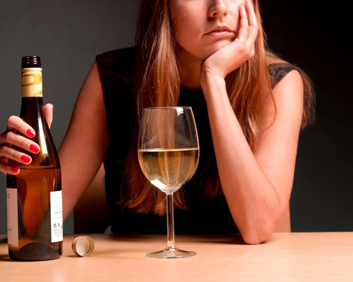 Анонимное лечение женского алкоголизма в Орлове
